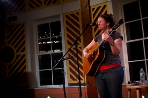 Acoustic Coffeehouse Series: Antje Duvekot